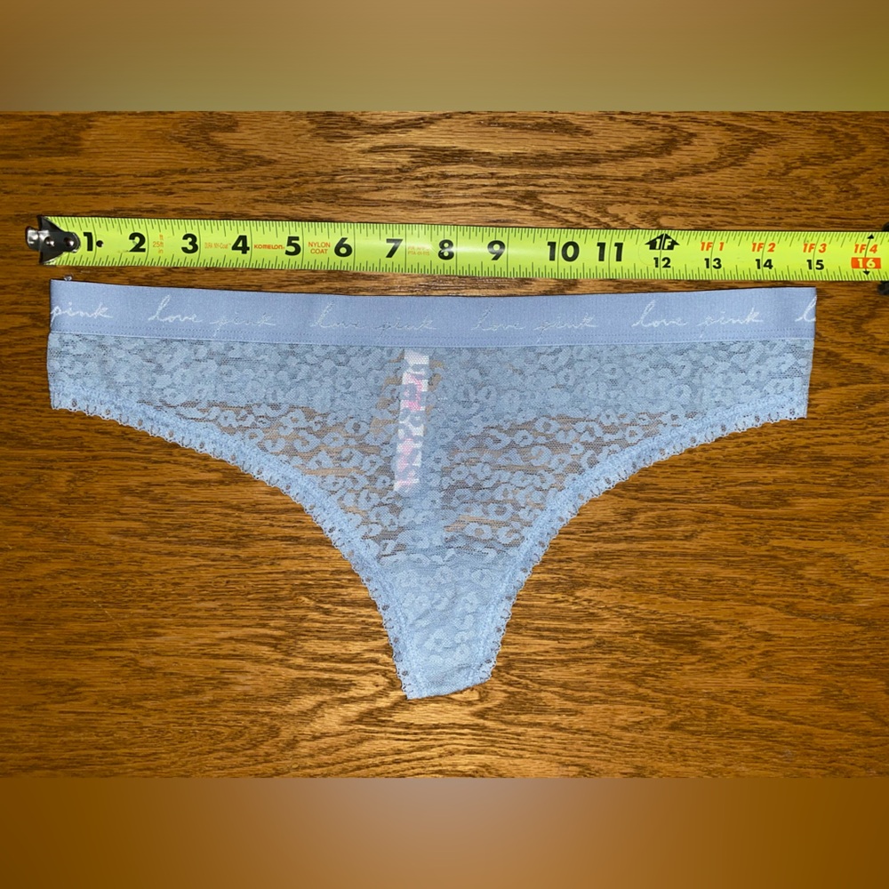 Victoria’s Secret Thong Panty NWT